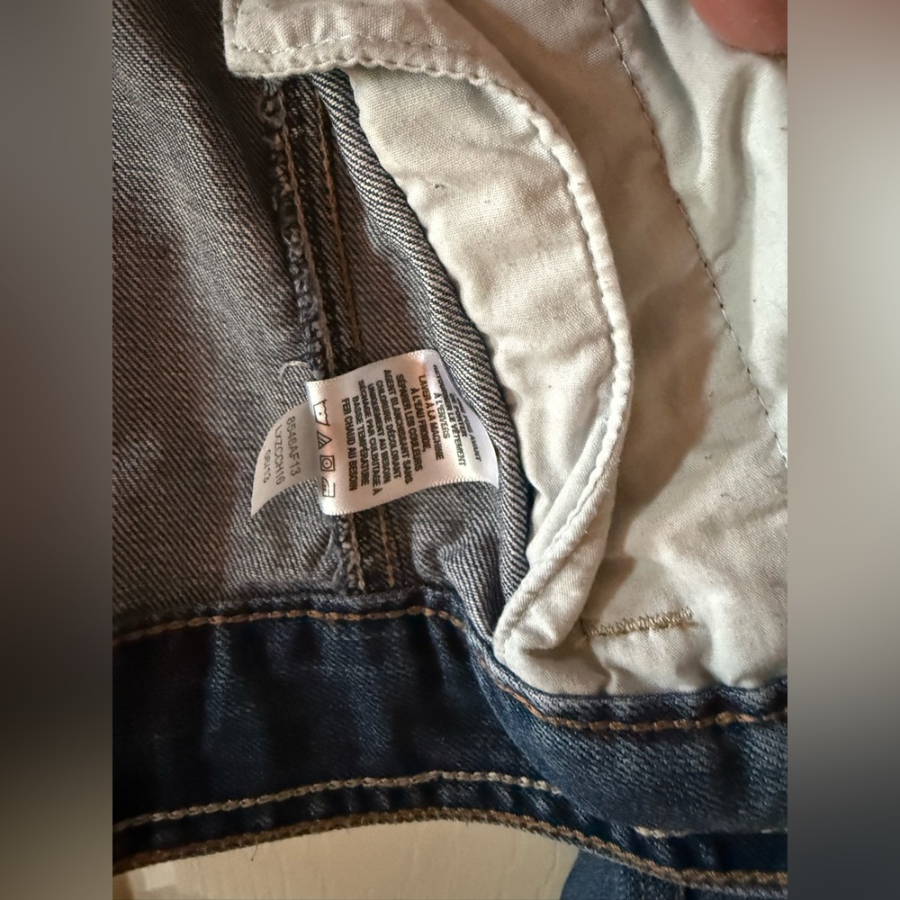 Aeropostale Classic Blue Denim Jacket. Size medium - Picture 12 of 12